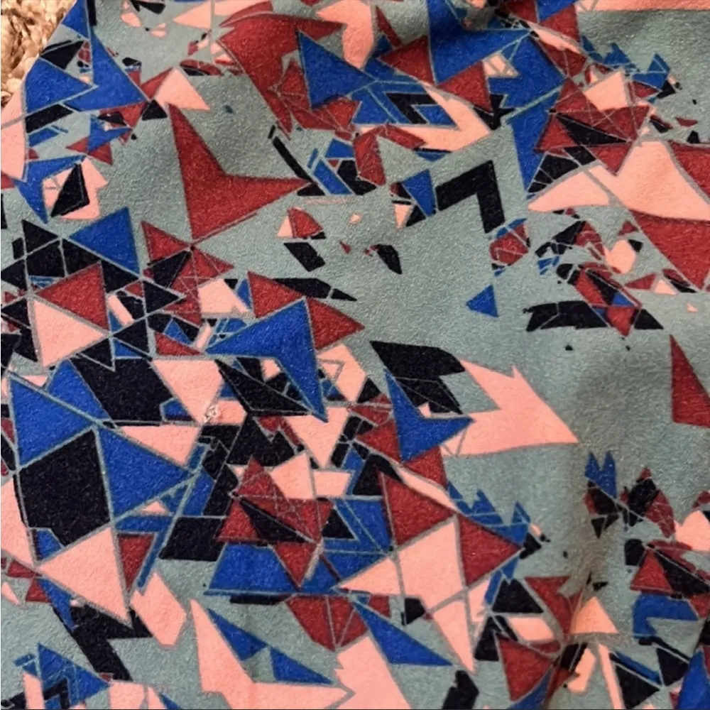 Women’s LuLaRoe leggings - Image 2