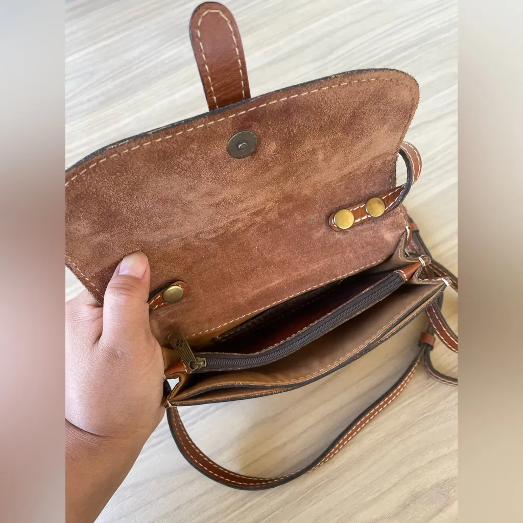 Patricia Nash Tan Leather Crossbody Bag - Image 8