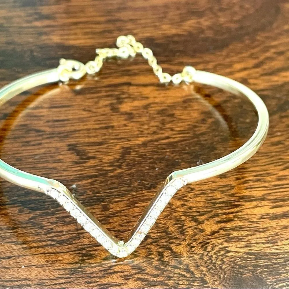 Victoria Secret gold tone necklace & bracelet set - Image 2