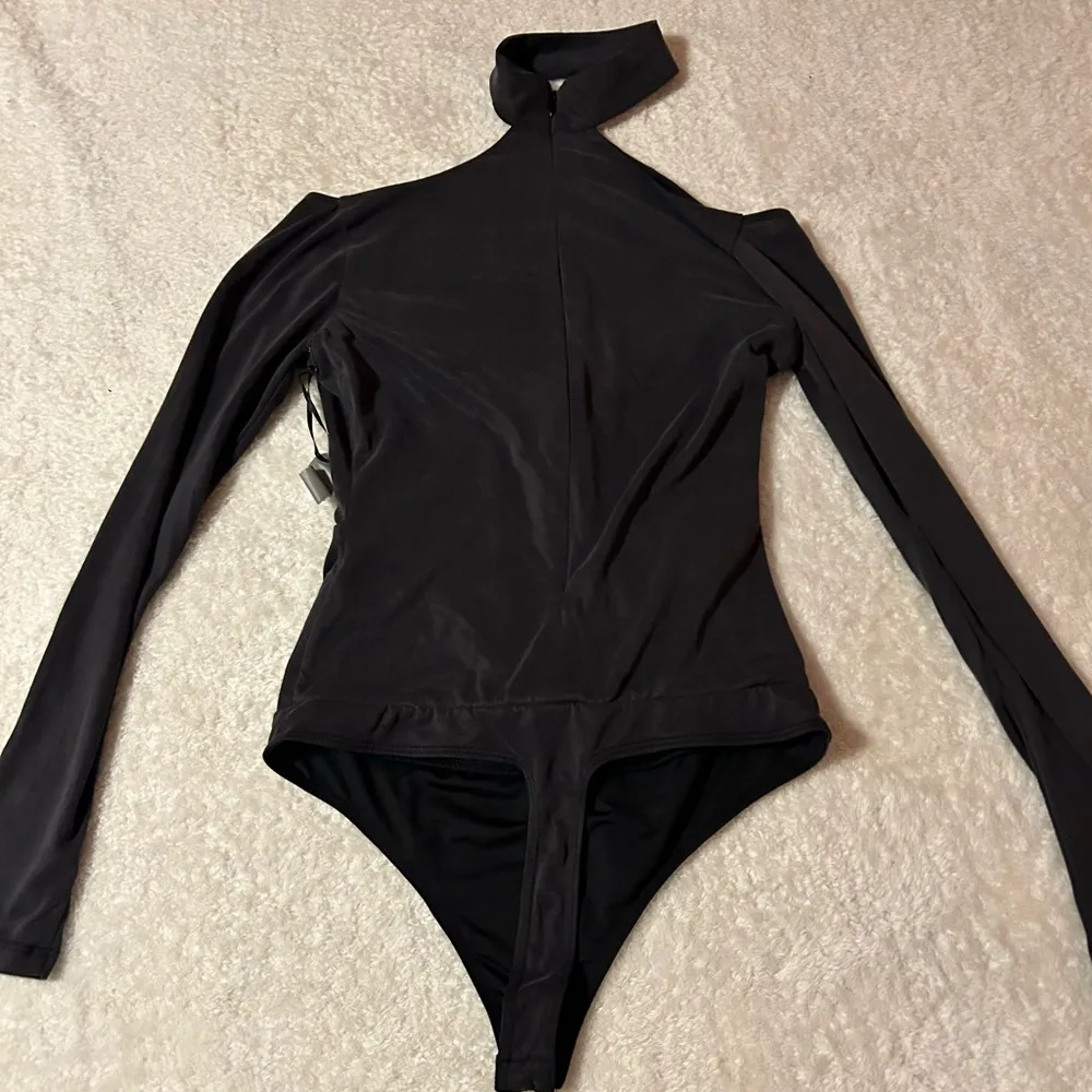 NWT $128 Lovers & Friends Black Chocker Bodysuit‎ - Image 4