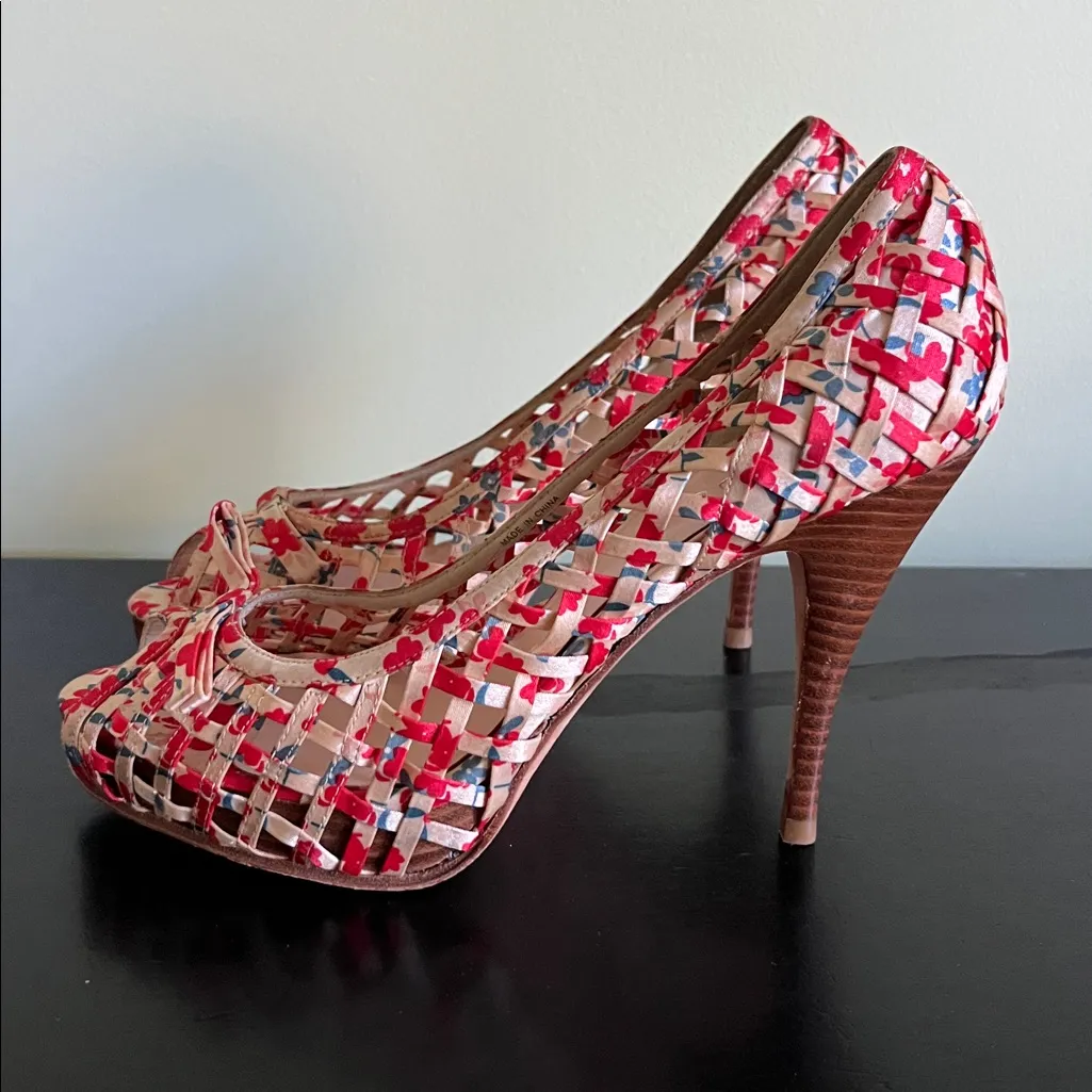 Aldo floral print peep-toe basket weave platform heels - Image 4