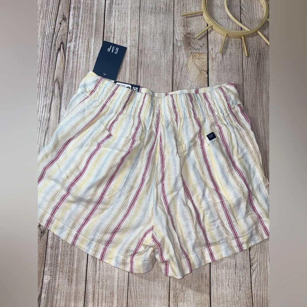 Gap | Linen Shorts - Image 3