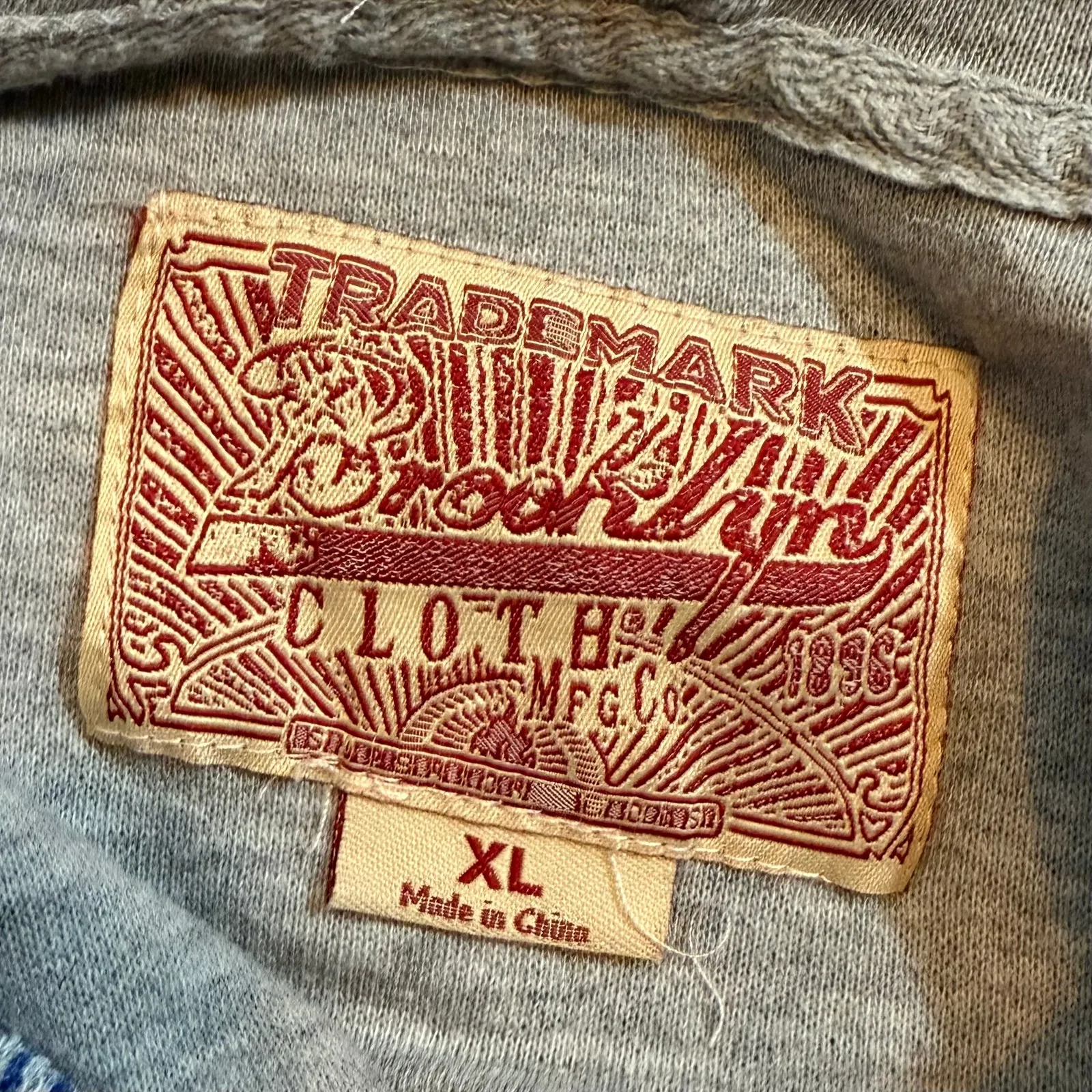 Brooklyn Cloth Baja Women’s XL Gray Red Blue Striped Pullover Hoodie Sweatshirt - Image 10