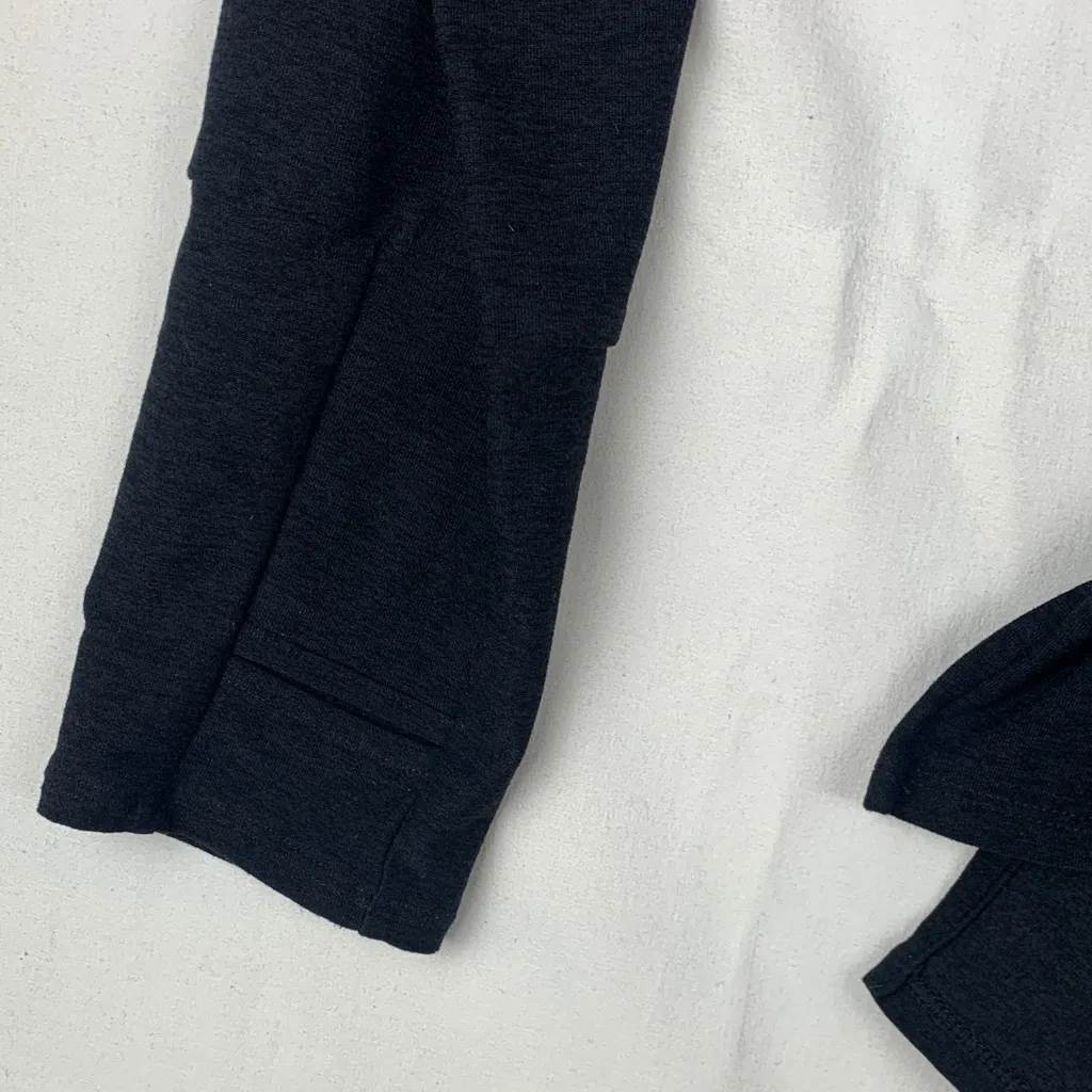 oiselle size 6 small black V-Neck T-Shirt Running inc lux long sleeve - Image 5