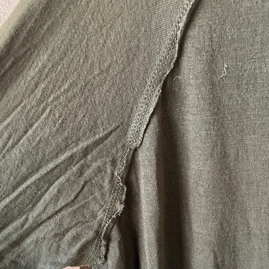 Tresics  Olive Green Tee medium - Image 11