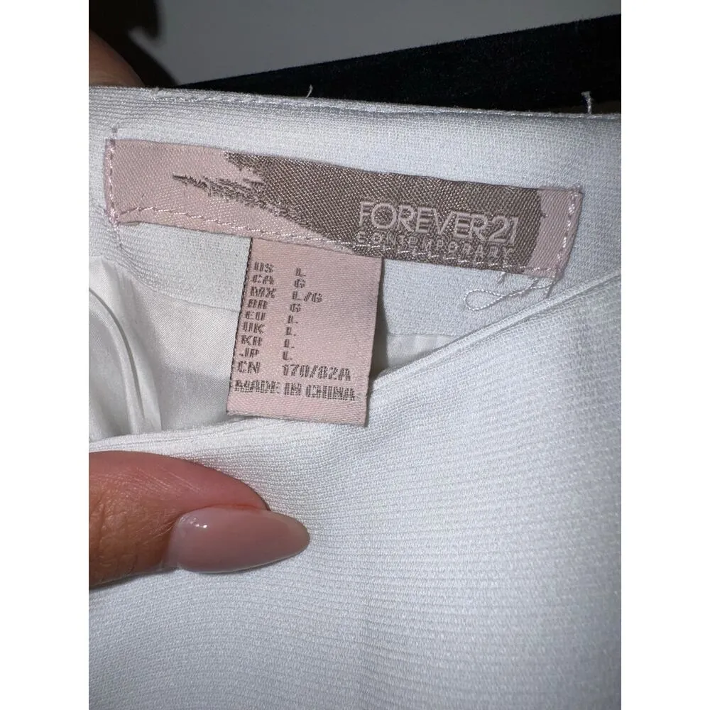 Forever 21 White Belted Silver Buckle Preppy Crepe Mini Skirt Size Large - Image 4