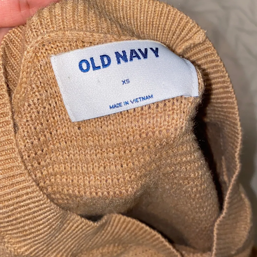 Old Navy  Women's Camel Crew Neck Sweater - Image 4