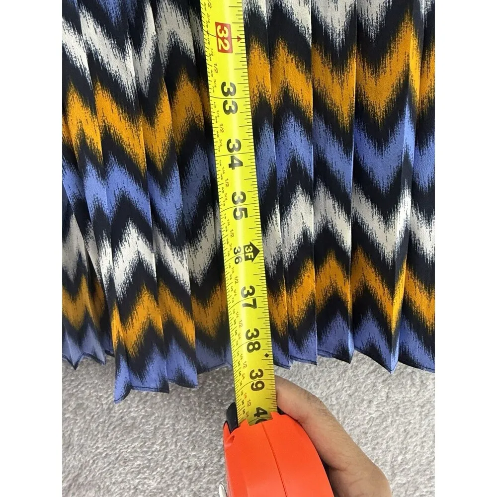 MK Michael Kors Women's Maxi Skirt Striped Pleated Size Large Chevron - Image 11