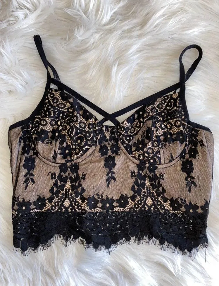 Lace Crop Top Size L - Image 2