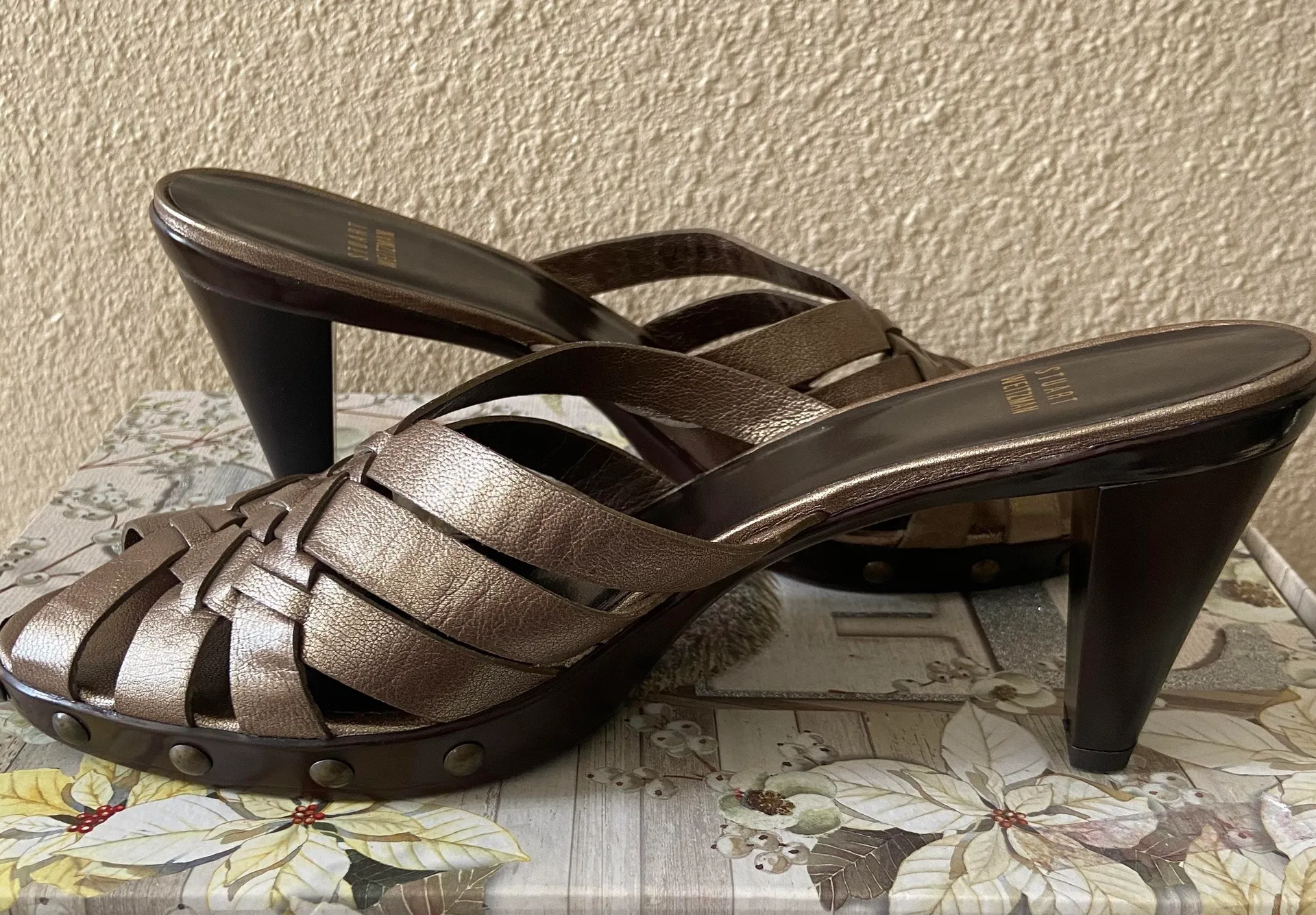 9 M Bronze Woven Leather Pumps Sandals Studded Heel Slip On - Image 2