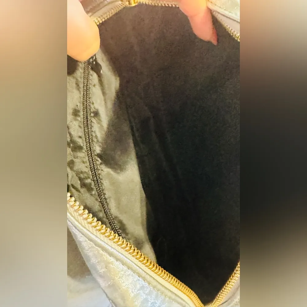 Victoria's Secret 2016 Fashion Show Silver Fringe Cross Body Purse - Image 5