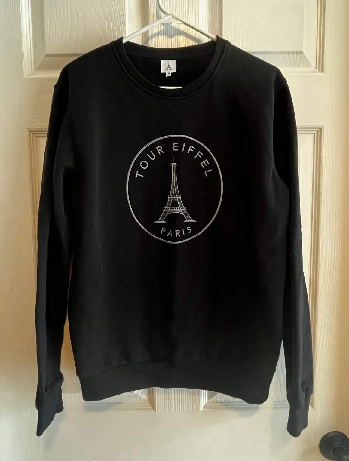 Tour Eiffel Paris Graphic Sweatshirt Women's Size Medium Black Crewneck - Image 1