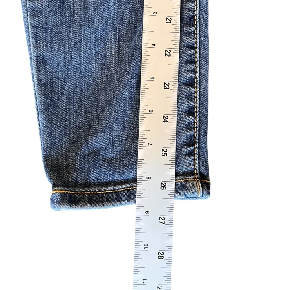 Judy Blue Women’s Relaxed Fit Distressed Denim Size 1/25 - Image 12