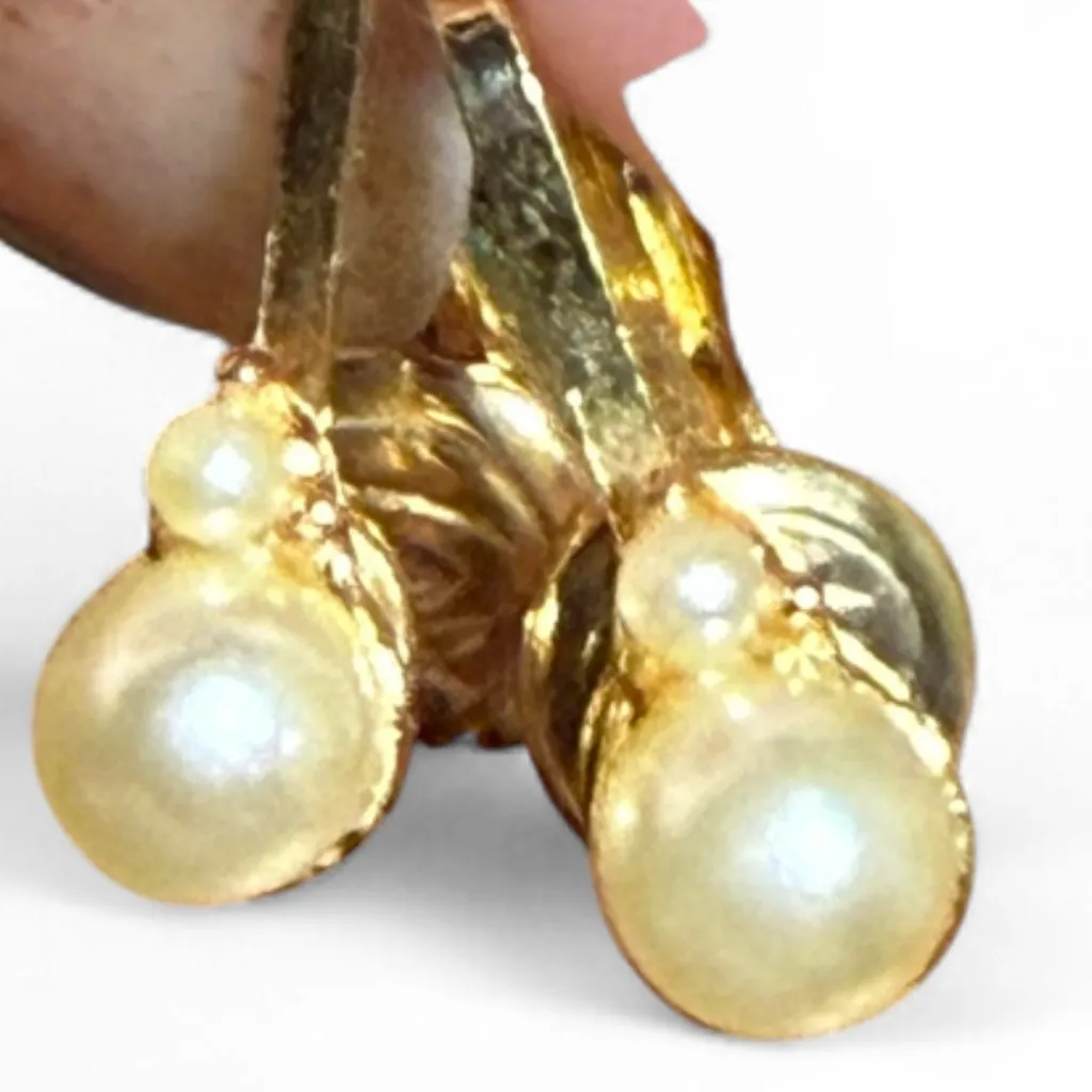 Vintage Faux Pearl Stud Clip on Earrings. Gold - Image 2