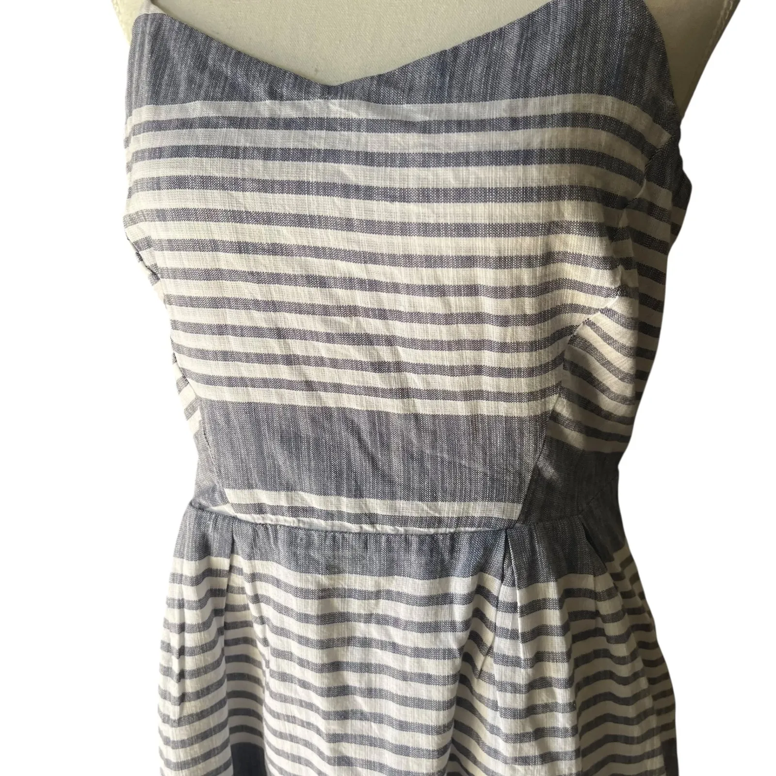 Old Navy Blue and‎ White Striped Sundress Sleeveless Casual Summer Dress M - Image 3