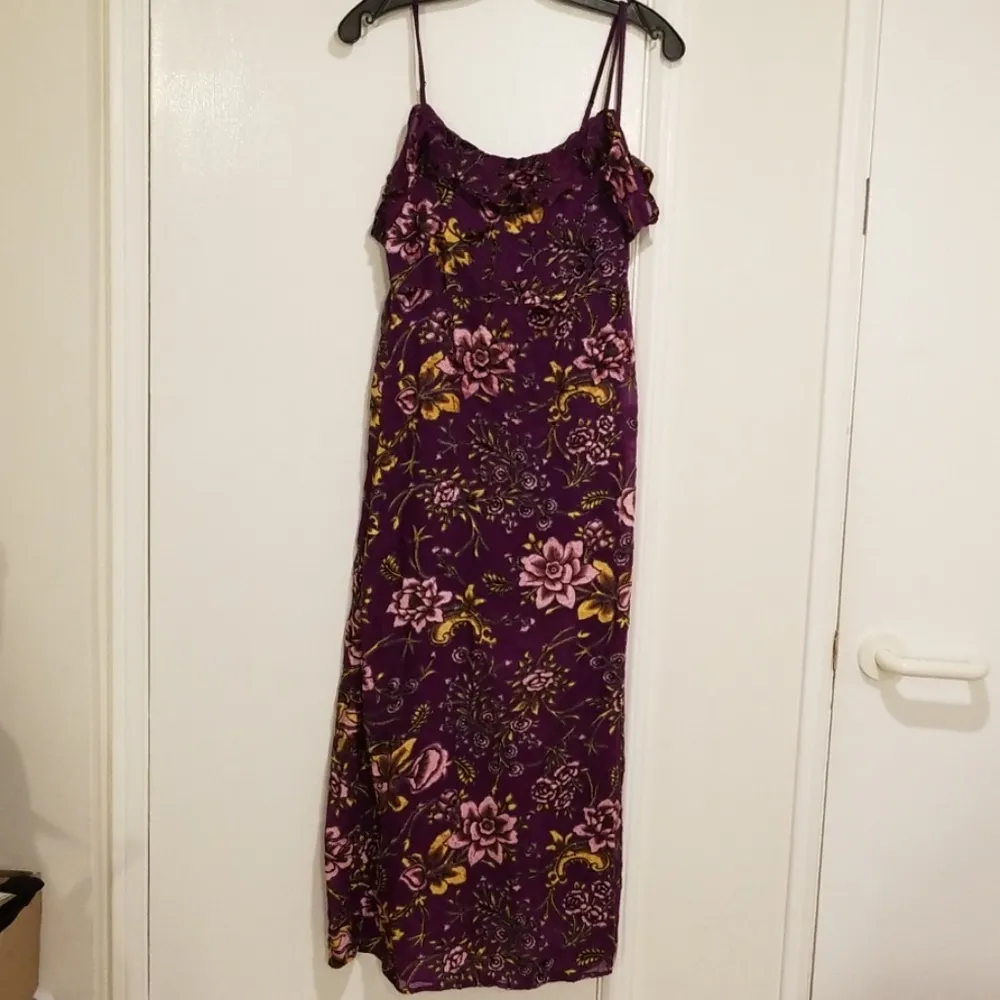 💕HONEY PUNCH💕 Velvet Ruffle Floral Maxi Dress - Image 3