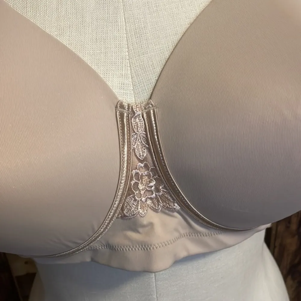 Vanity Fair bra full figure 4 way stretch damask neutral comfort intimate Sz 44D - Image 3
