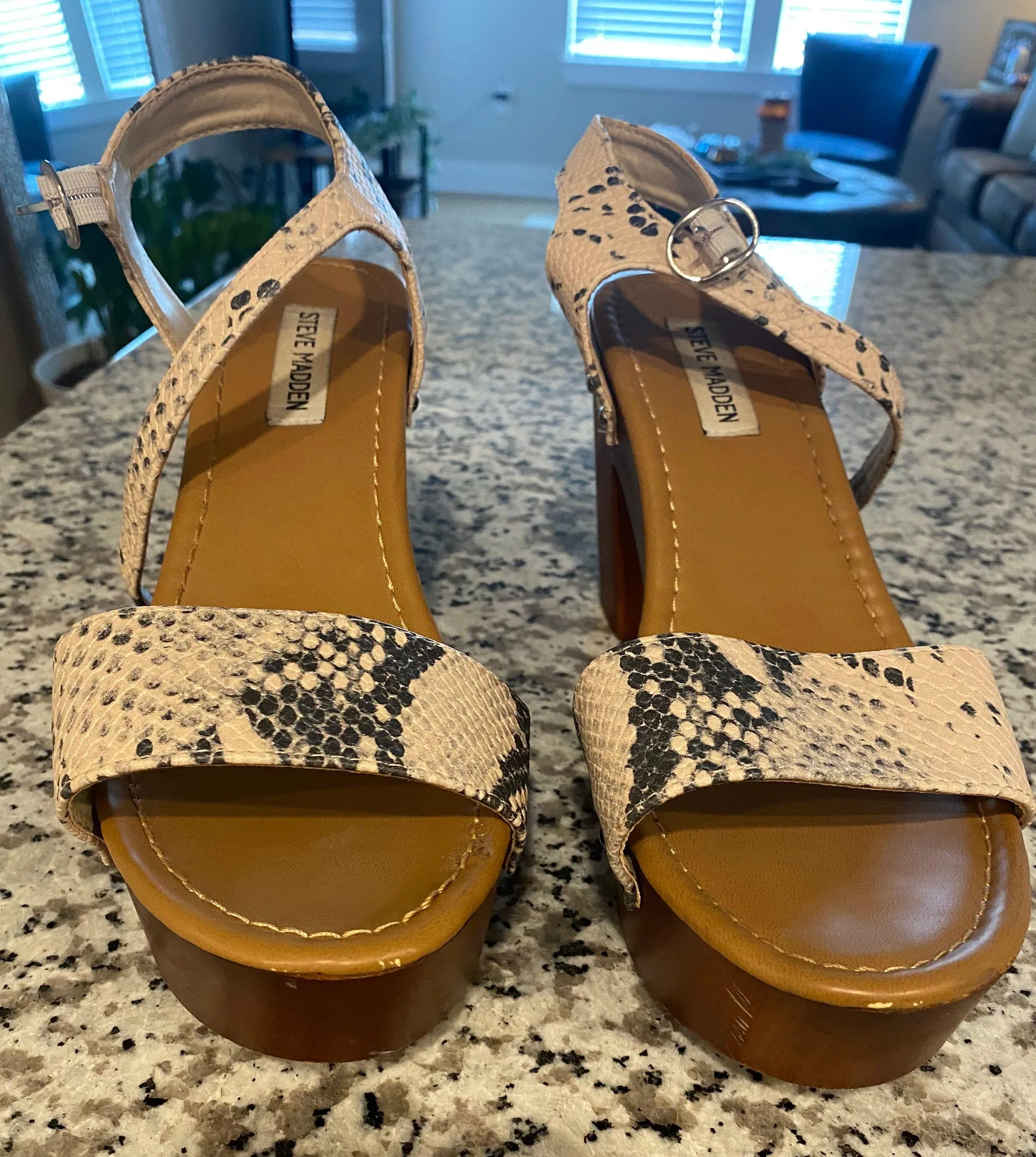 Wooden Block Heel - Image 2