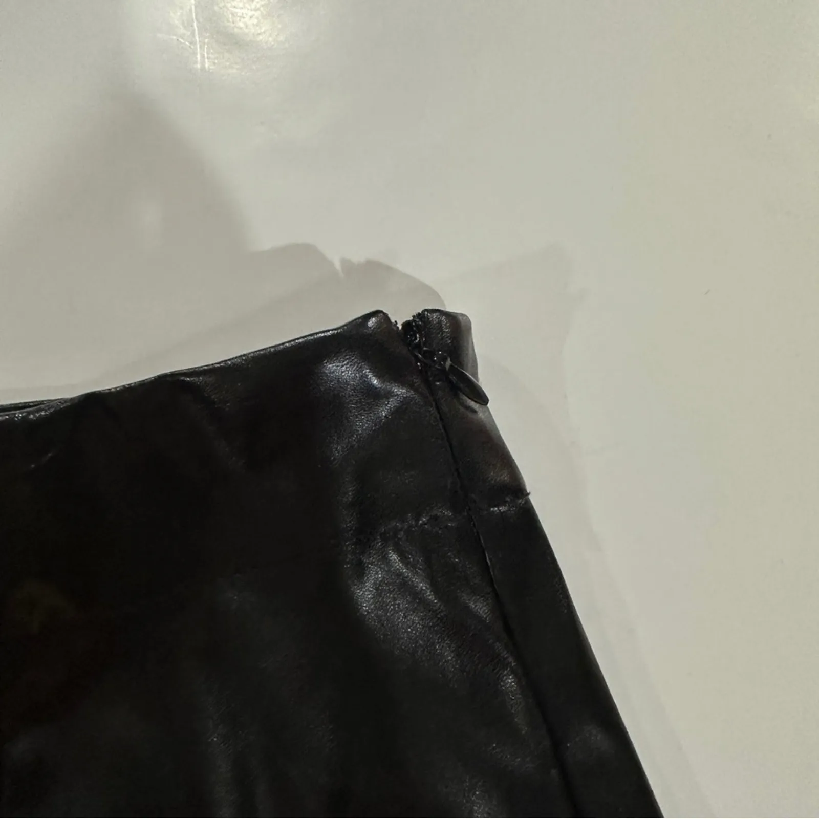 SBetro Suzanne Betro Faux Leather Front Slit Skinny Pants Size S‎ - Image 5