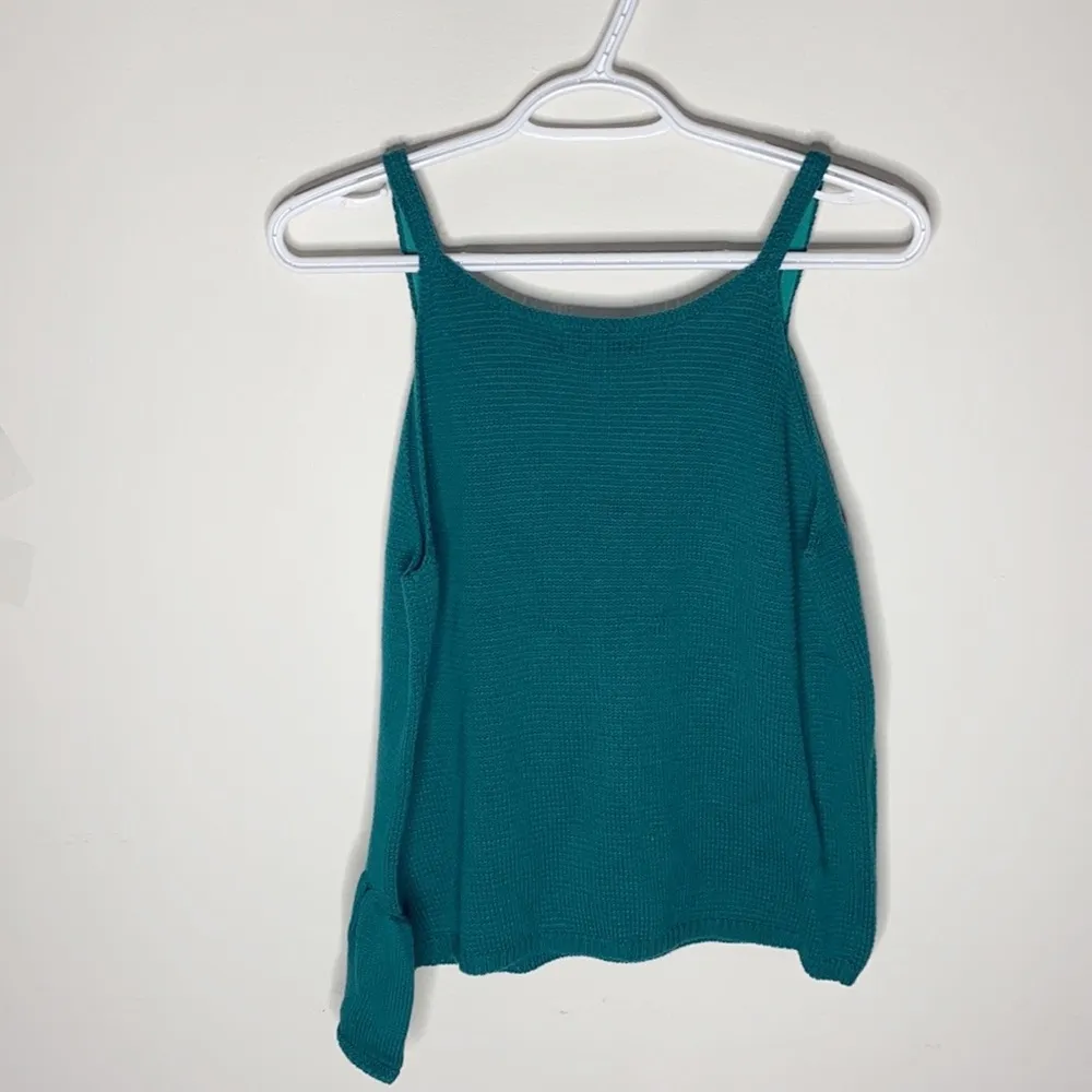 525 America deep teal ruffle front sweater tank size L - Image 3