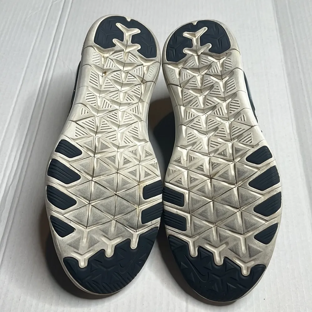 Blue Womens Nike free training shoes - Image 5