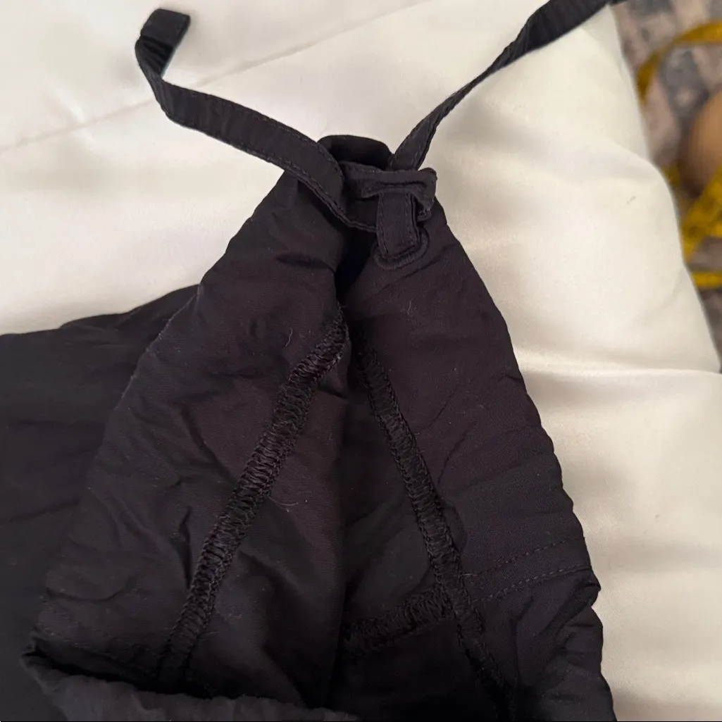 Lululemon Lightweight Adjustable Mid-Rise Cargo Pant, Black, Size S - Image 14