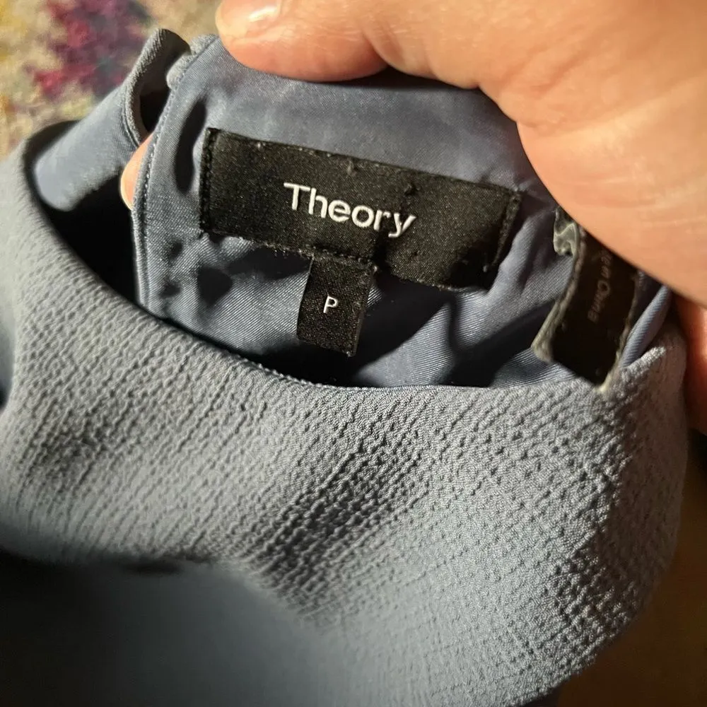 Theory small blue top - Image 7