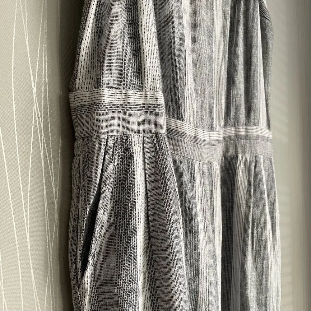 SUSINA Linen Blend Jumpsuit Women's Size Large Gray White Striped Black - Image 6