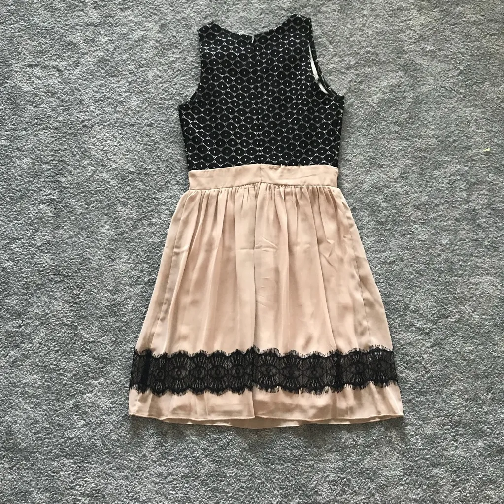 NWOT black and tan casual dress Summer, Wedding, School, Work, Floral Lace - Image 2