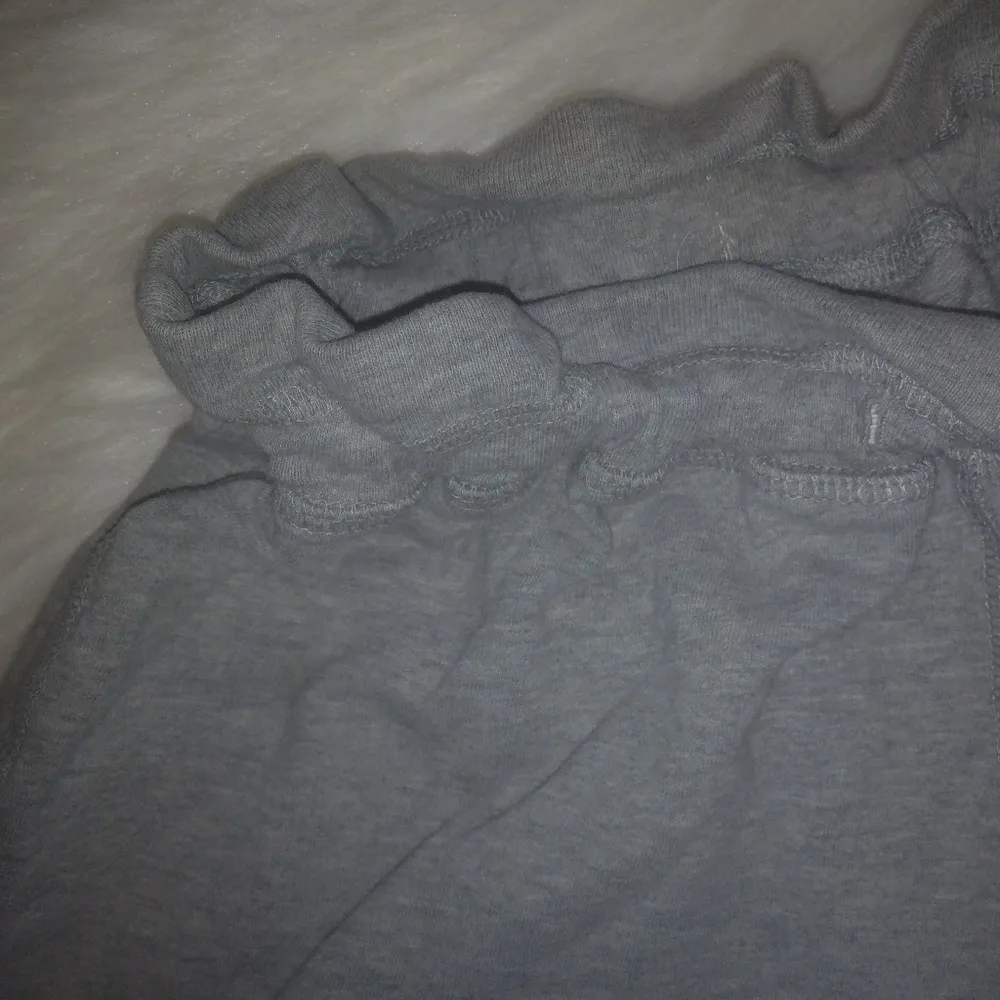 Laura Ashley  S Gray Workout Shorts - Image 3