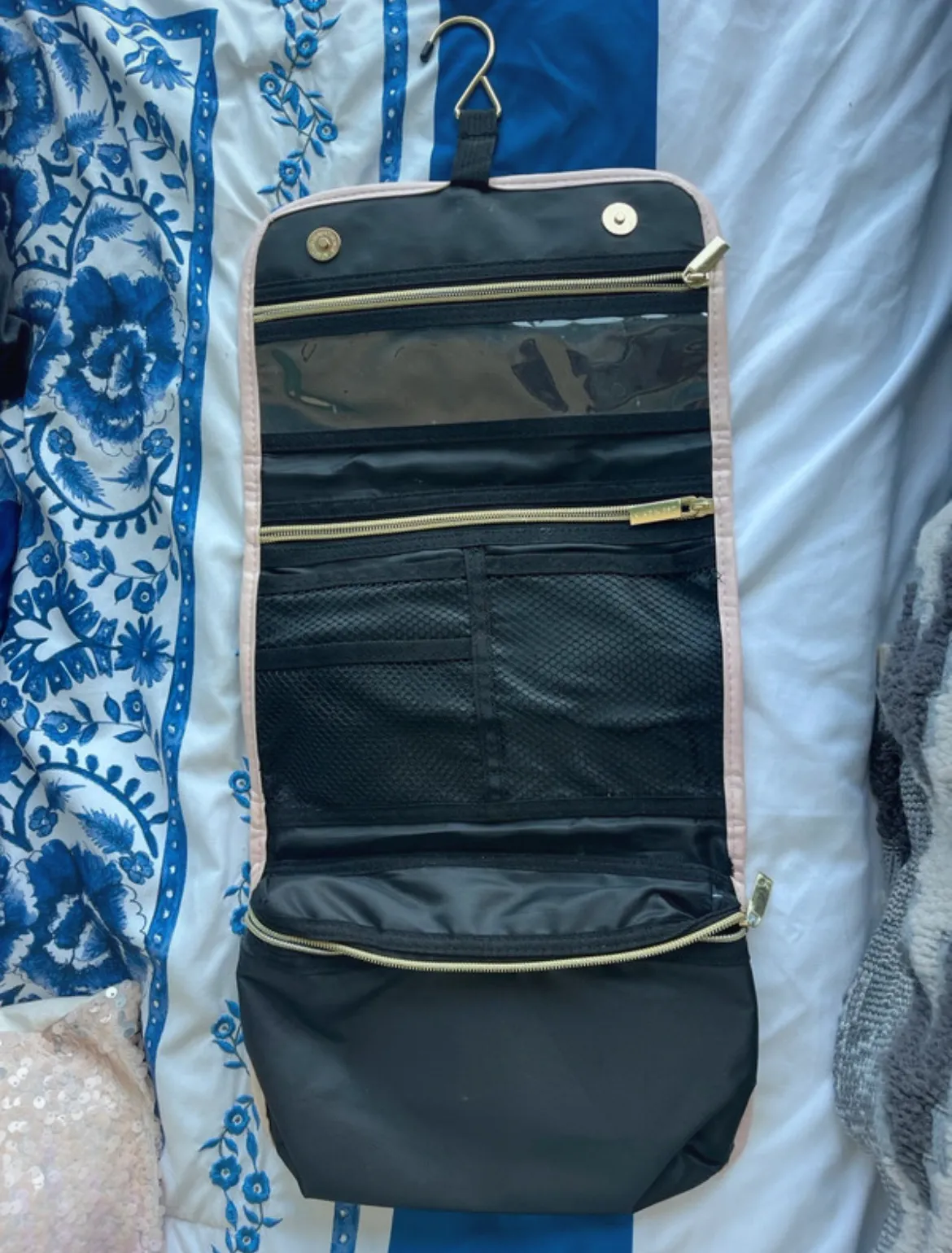 Nine West  Makeup Accessory Bag - Image 3