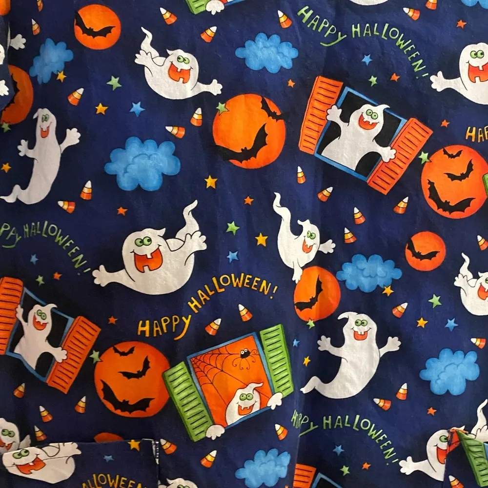 Womens Happy Halloween Scrubs Top S M By V Life Bust 40” Navy Ghosts Bats Moons Blue Size M - Image 4
