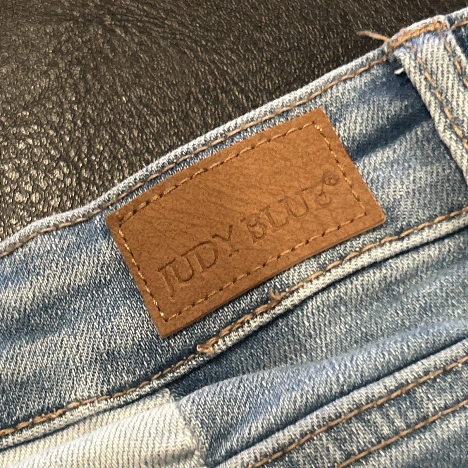 Judy Blue Shorts Womens Large Cut-Off High Rise Stretch Denim Two Tone JB150016 - Image 3