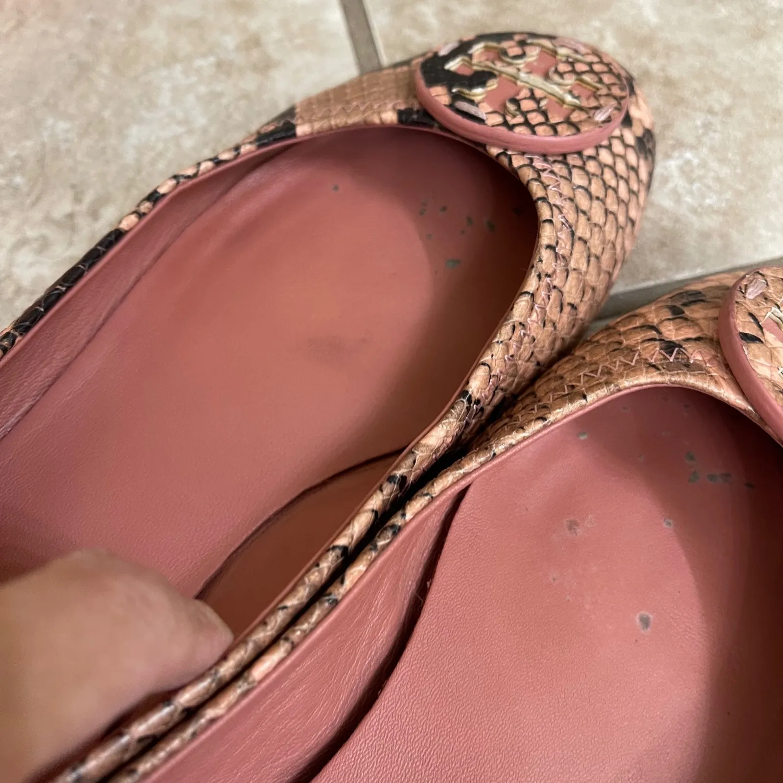 Tory Burch Pink Minnie Travel Snake Print Leather Reva Ballet Flats Size 8 - Image 7