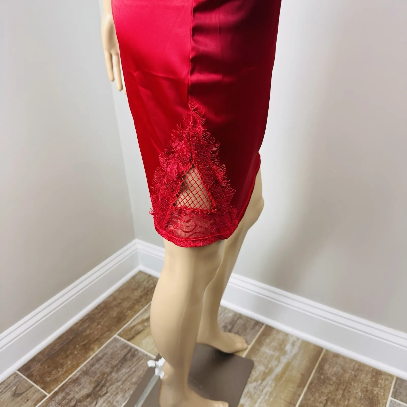 Tic Toc Lingerie Nightie Womens Medium‎ Red Lace Front Underwire Slip Dress Sexy - Image 11