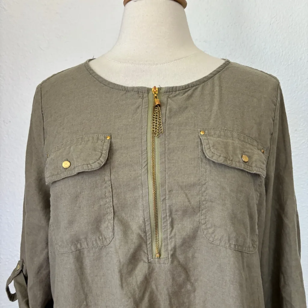 Solid Dark Green Zipper V - Image 2