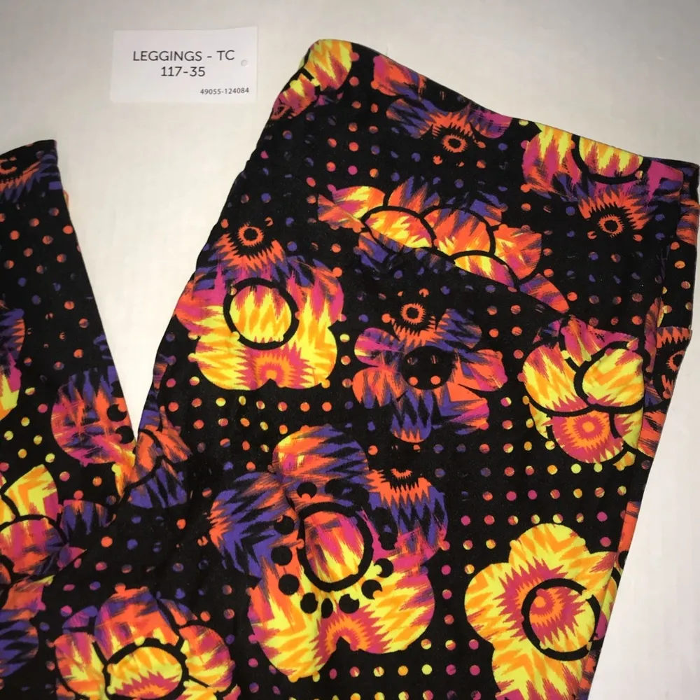 LuLaRoe Leggings Multicolored Flowers on Black Background Sz TC (12-22/24) BNWT - Image 2