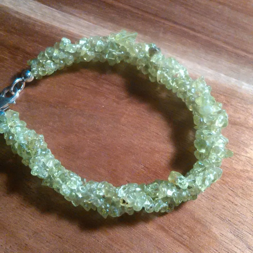 Peridot Chips Sterling Silver Bracelet - Image 9