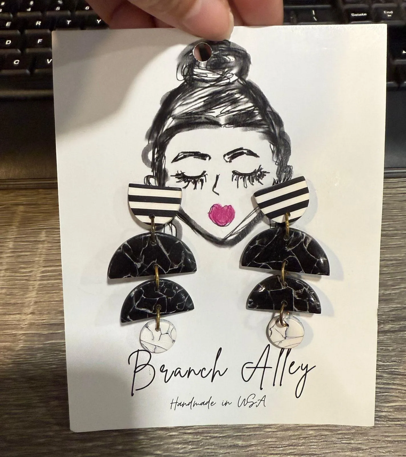 Branch Alley Black Abstract Handmade Dangle Earrings NWT - Image 2