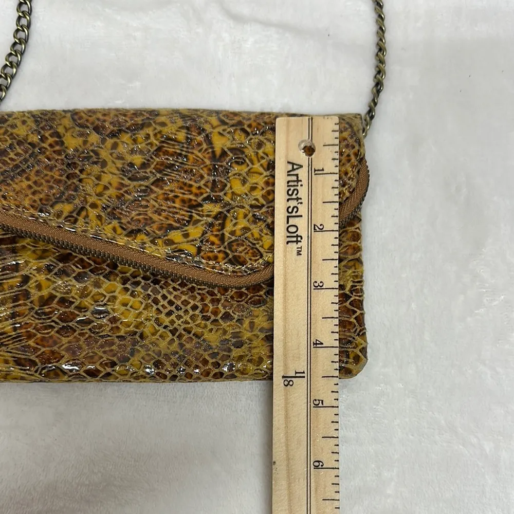 HOBO International Snakeskin Crossbody/ wristlet Bag Brown - Image 11