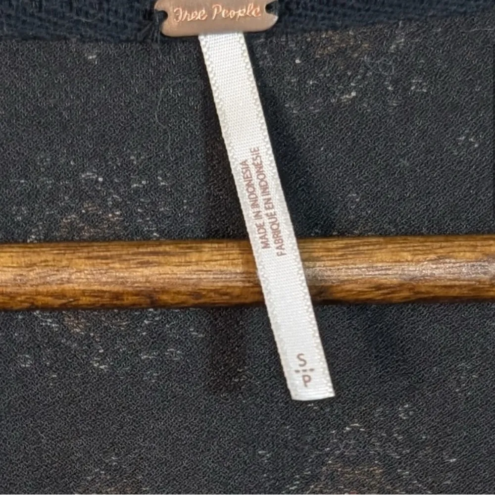 Free People - Sydney's Party Washed Black Print Long Sleeve Blouse Size Small - Image 9