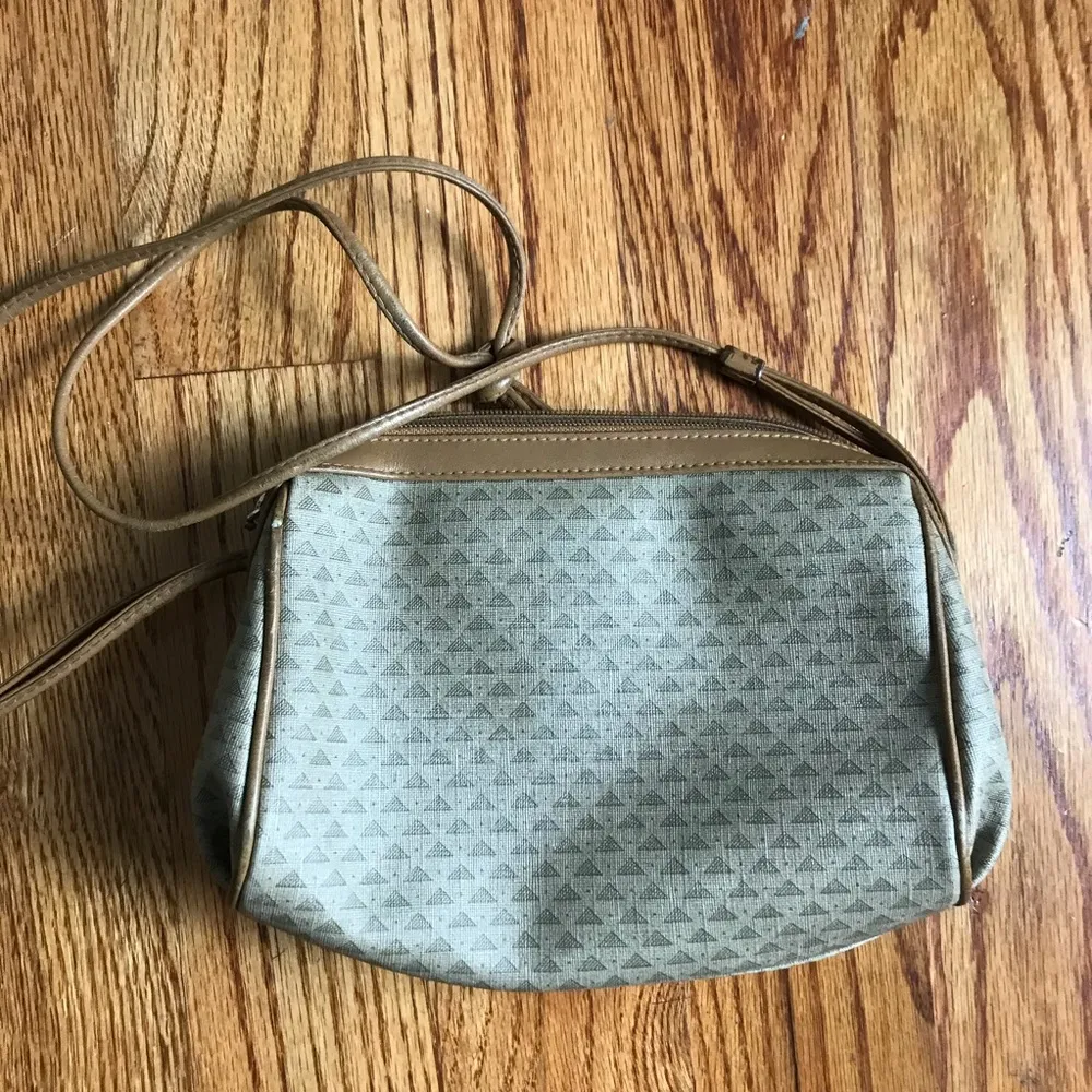 Vintage Liz Claiborne Handbag - Image 4