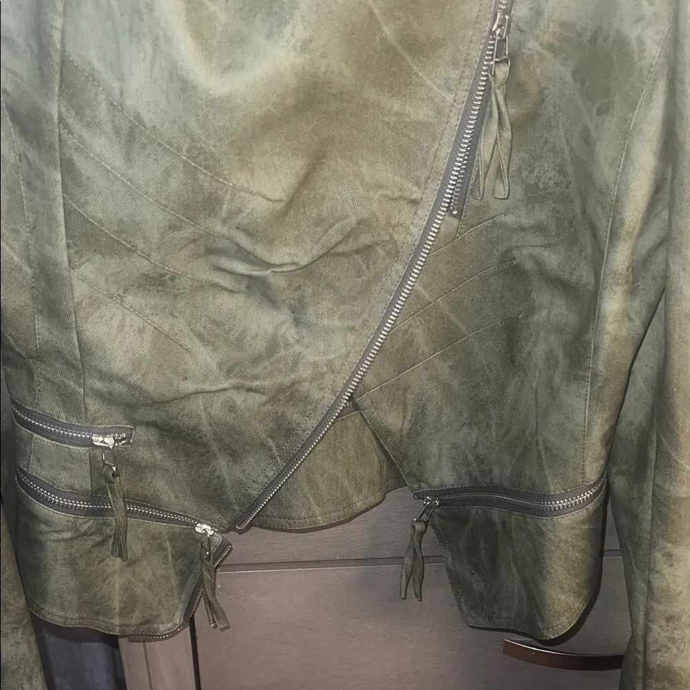Stylish Green Women's Jacket Size 4 - Image 2