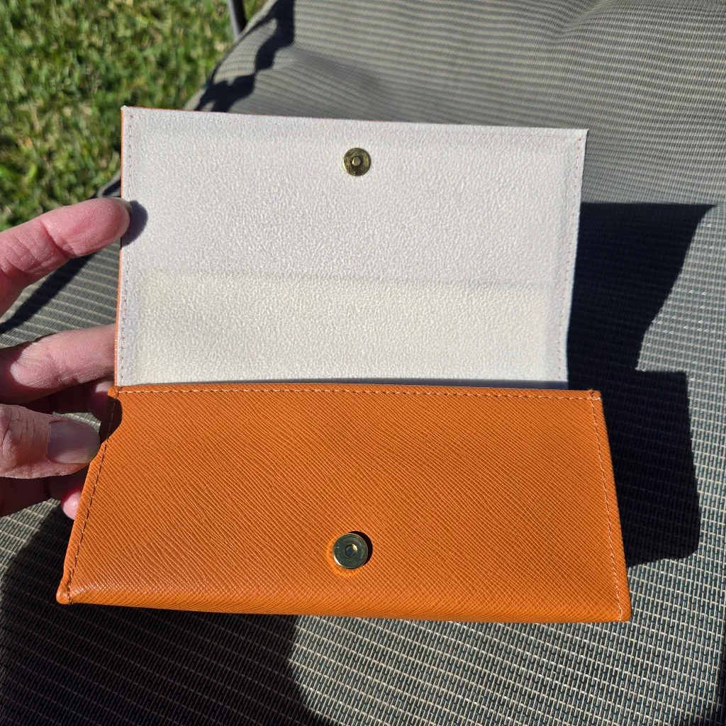 NEW Tory Burch Sunglasses Case - Image 5