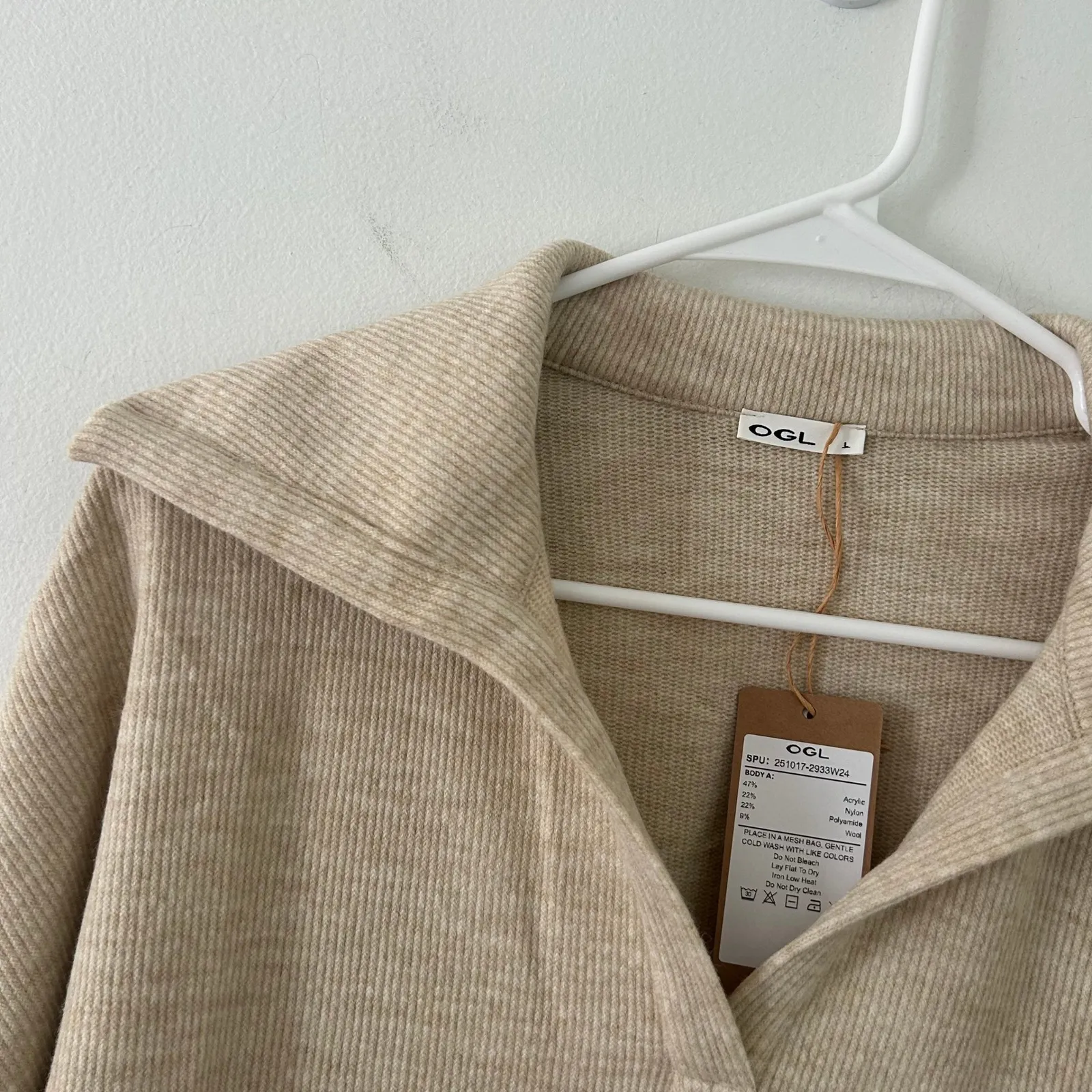 OGL Tan Ribbed Collared V - Image 3