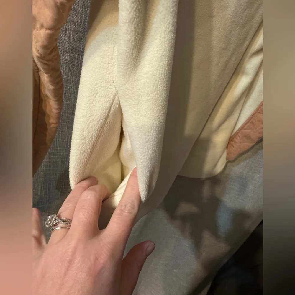 Entro  asymmetric waffle / fleece pullover/ size small - Image 7