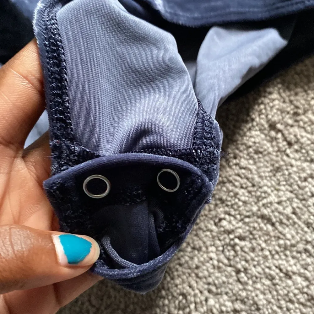 American Eagle  Velour Bodysuit SIZE S - Image 5