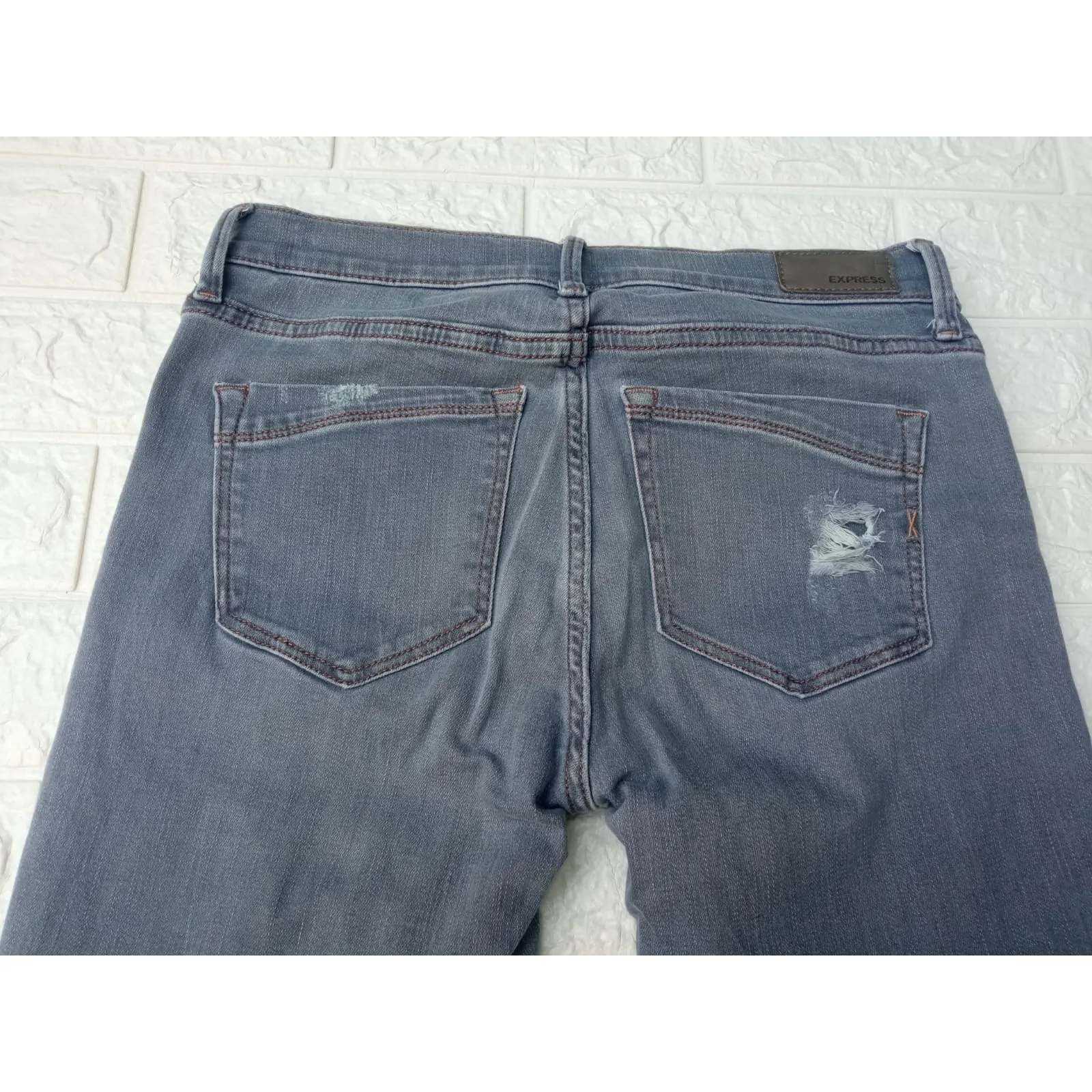 Express Jeans Womens Gray Denim Mid Rise Ankle Legging Distressed Raw Hem Sz 6 - Image 7