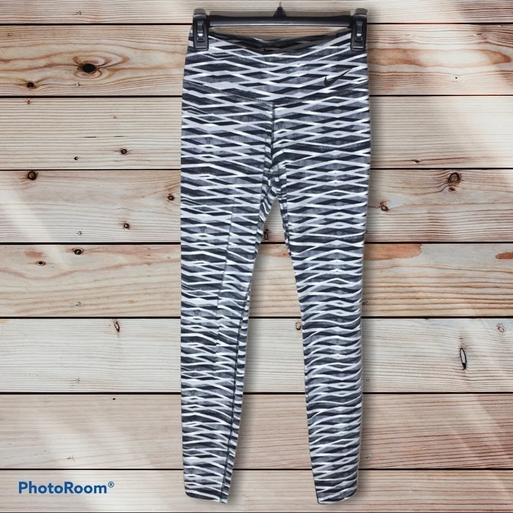 Nike Dri-fit workout leggings black white and gray yoga pants size small​​​​ - Image 2