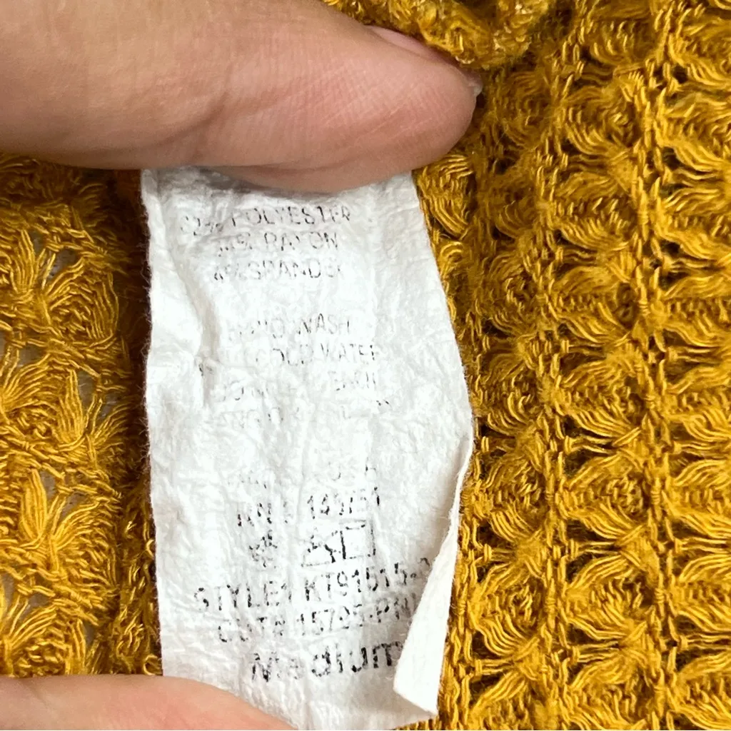 Oversized Mustard Yellow Blouse size Medium long sleeve waffle knit - Image 10